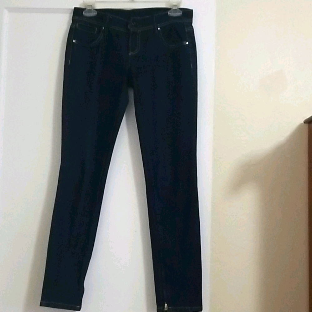 Dark blue gorgeous skinny Benetton Jean